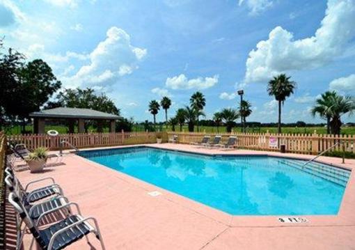 фото отеля Rodeway Inn And Suites Haines City