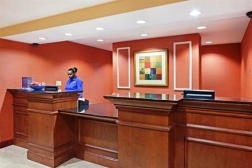 фото отеля Holiday Inn Express Lawrence Andover