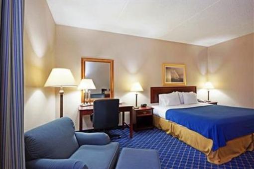 фото отеля Holiday Inn Express Lawrence Andover