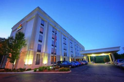 фото отеля Holiday Inn Express Lawrence Andover