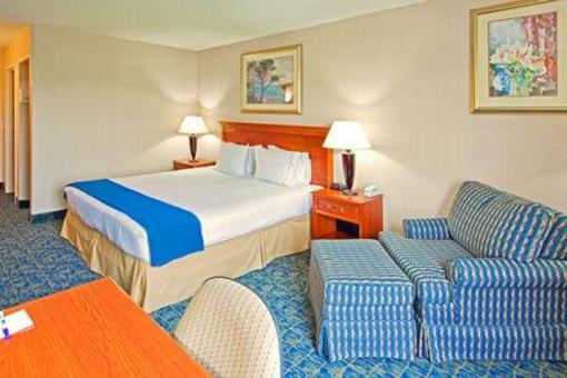 фото отеля Holiday Inn Express Martinsburg North