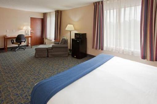 фото отеля Holiday Inn Express Martinsburg North