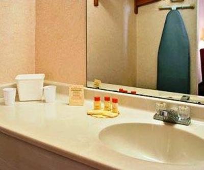 фото отеля Days Inn West Plymouth (Minnesota)