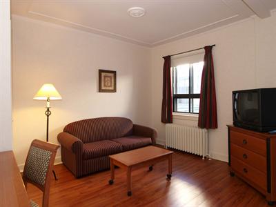 фото отеля Hotel St-Denis