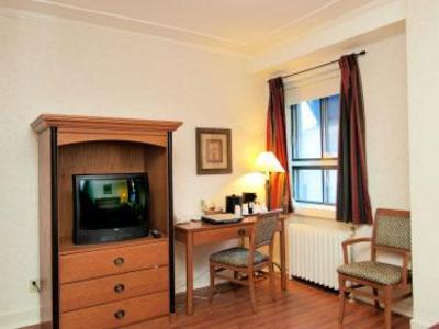 фото отеля Hotel St-Denis