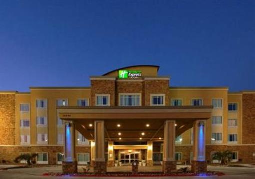 фото отеля Holiday Inn Express Hotel & Suites Buda