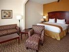 фото отеля Holiday Inn Express Hotel & Suites Buda