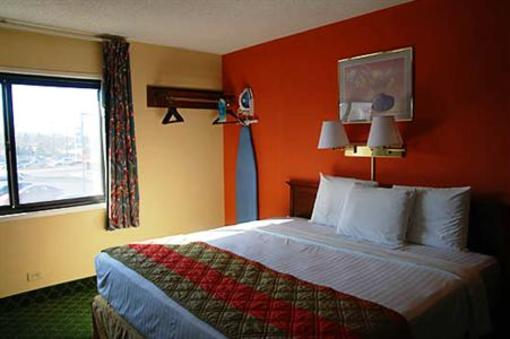 фото отеля Travelers Inn Niles