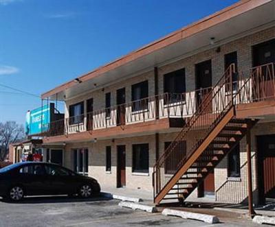 фото отеля Travelers Inn Niles