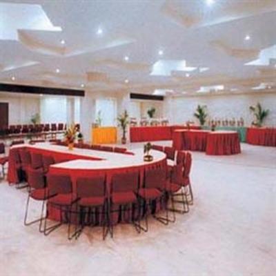 фото отеля Hotel India International
