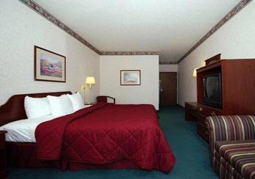 фото отеля Comfort Inn And Suites Streetsboro