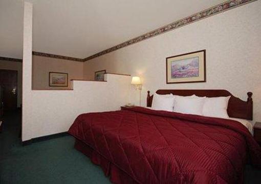фото отеля Comfort Inn And Suites Streetsboro