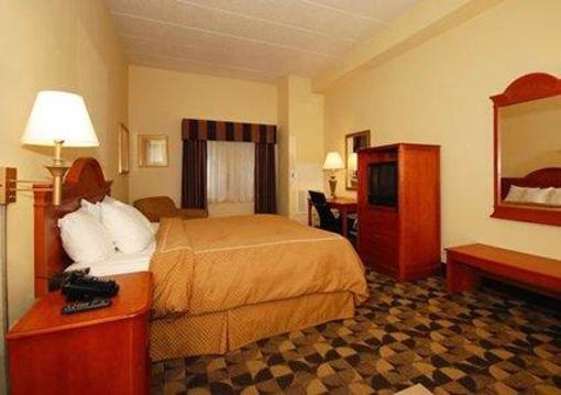 фото отеля Comfort Suites at Harbison