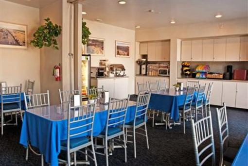 фото отеля Best Western Plus Inn by the Sea