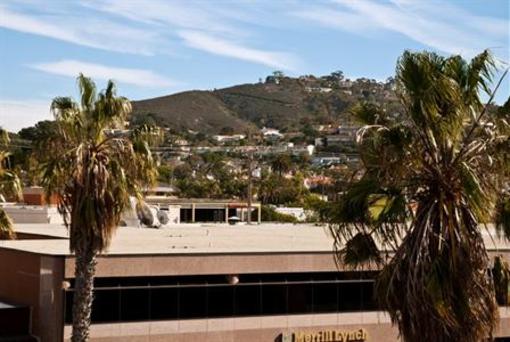 фото отеля Best Western Plus Inn by the Sea