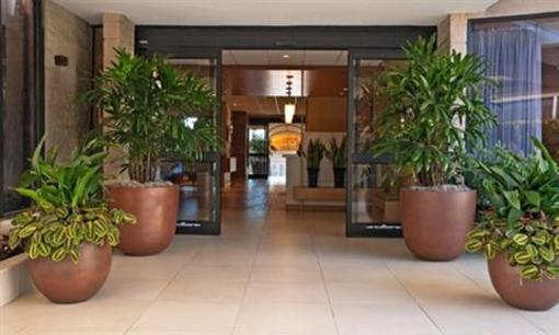 фото отеля Best Western Plus Inn by the Sea