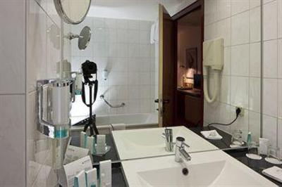 фото отеля Austria Trend Hotel Salzburg West