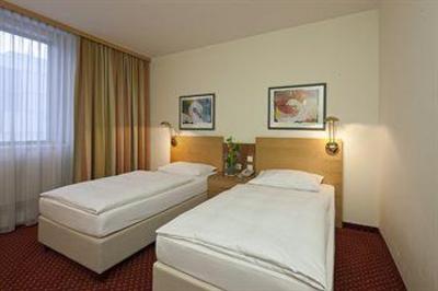 фото отеля Austria Trend Hotel Salzburg West