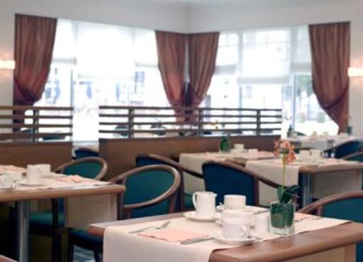 фото отеля Holiday Inn Wolfsburg