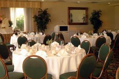 фото отеля Holiday Inn Highland Beach-Oceanside