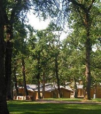 фото отеля Albirondack Camping Lodge & Spa