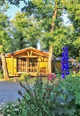 фото отеля Albirondack Camping Lodge & Spa