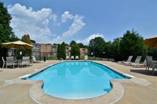 фото отеля BEST WESTERN Leesburg