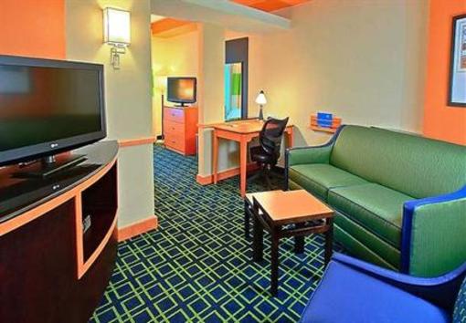 фото отеля Fairfield Inn & Suites Harrisburg West New Cumberland