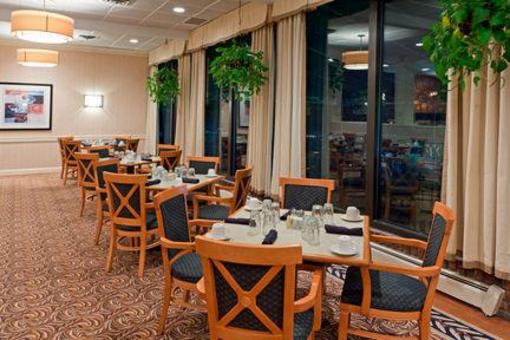 фото отеля Holiday Inn Johnstown - Gloversville