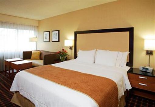 фото отеля Courtyard Hotel Montvale