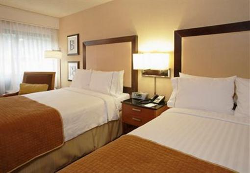 фото отеля Courtyard Hotel Montvale