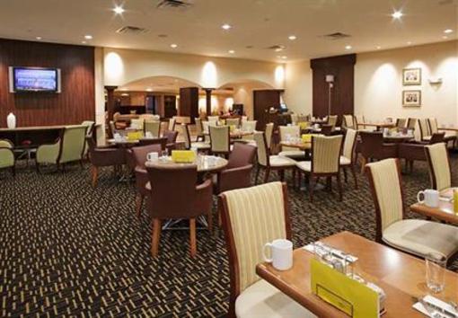 фото отеля Courtyard Hotel Montvale