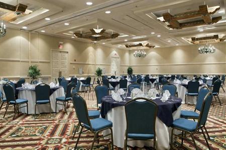 фото отеля Hilton Santa Fe Historic Plaza