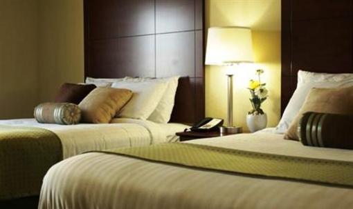 фото отеля Cobblestone Hotel & Suites