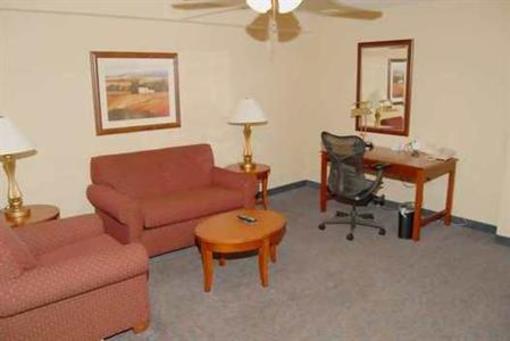 фото отеля Knights Inn Rowland