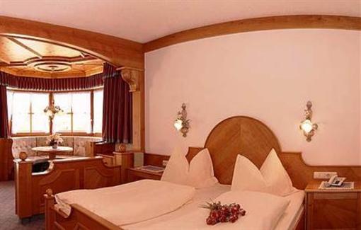 фото отеля Bergland Hotel Lermoos