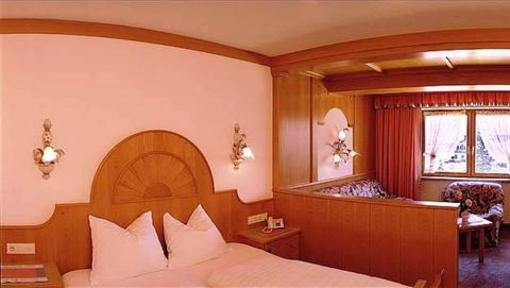 фото отеля Bergland Hotel Lermoos
