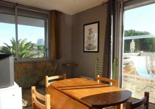 фото отеля Hotel Cyprianes La Grande-Motte