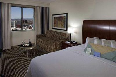 фото отеля Hilton Garden Inn Denver Downtown