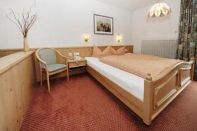 фото отеля Wohlfuhlpension Tirolerhof
