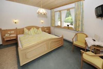 фото отеля Wohlfuhlpension Tirolerhof