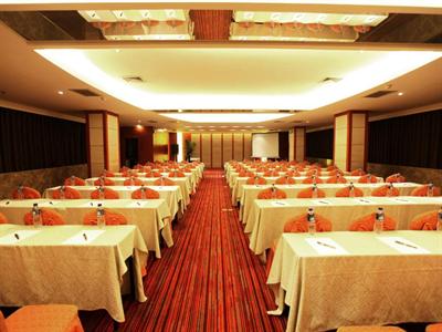фото отеля Tangshan Iris Orchard All Suites Hotel