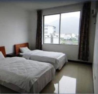 фото отеля Guilin Shenshan Family Hostel