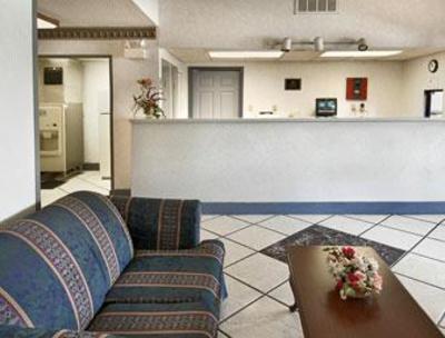 фото отеля Days Inn & Suites Warsaw