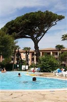 фото отеля Pierre and Vacances Hameau de la Pinede Residence Hyeres