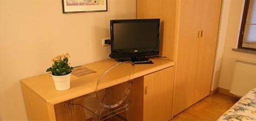 фото отеля Hotel La Ferte