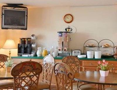 фото отеля Super 8 Motel Portage