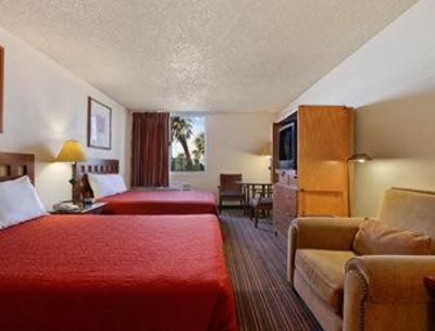 фото отеля Travelodge Casa Grande