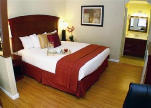 фото отеля Quality Inn & Suites Santa Cruz Mountains Ben Lomond