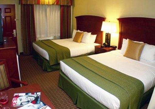 фото отеля Quality Inn & Suites Santa Cruz Mountains Ben Lomond